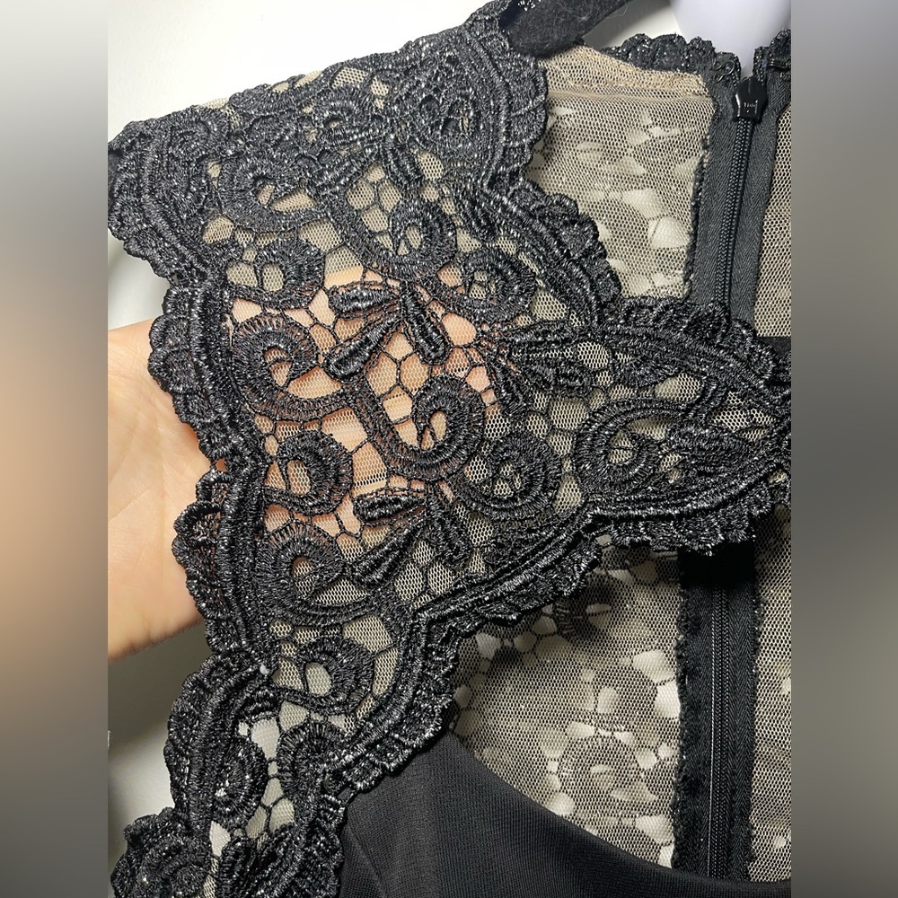 Xscape Women’s Black Lace-Top Maxi Ruched Evening Gown Dress in 12 - Picture 4 of 10